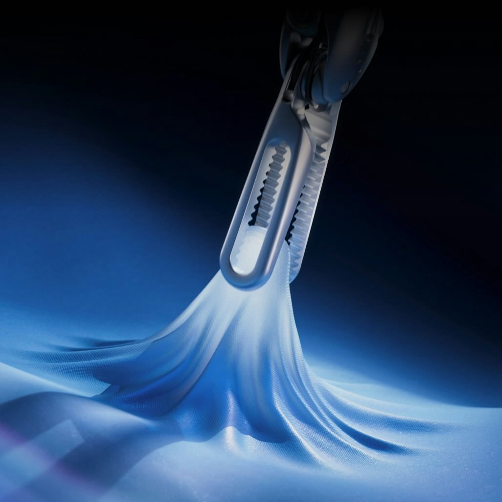 Davinic Instruments Meet the New Da Vinci 5 Robotic Surgical System | Intuitive